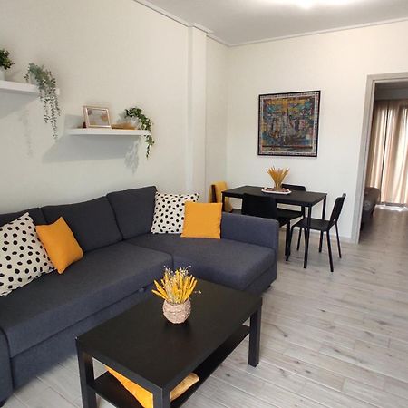 Kristy Apartment Артемида Екстериор снимка