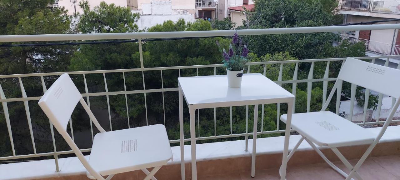Kristy Apartment Артемида Екстериор снимка