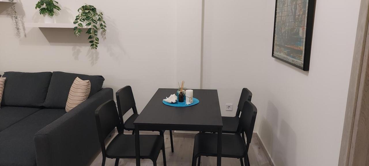 Kristy Apartment Артемида Екстериор снимка